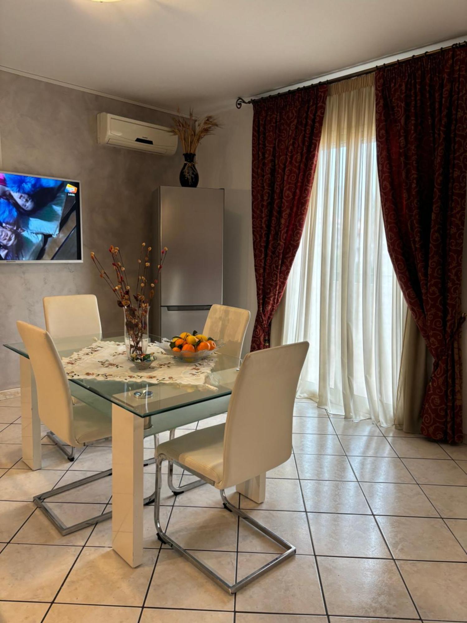 Il Sole Dell'Alcantara Apartman Gaggi Kültér fotó
