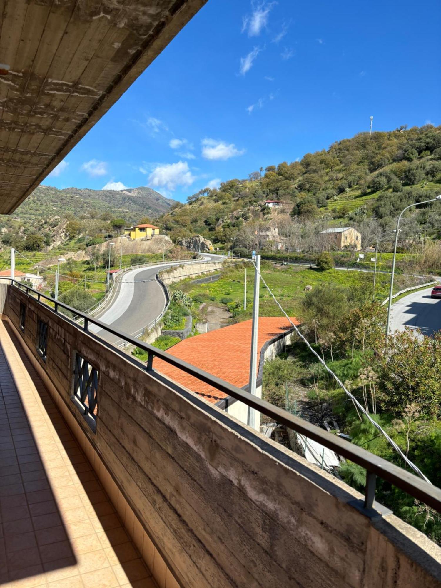 Il Sole Dell'Alcantara Apartman Gaggi Kültér fotó